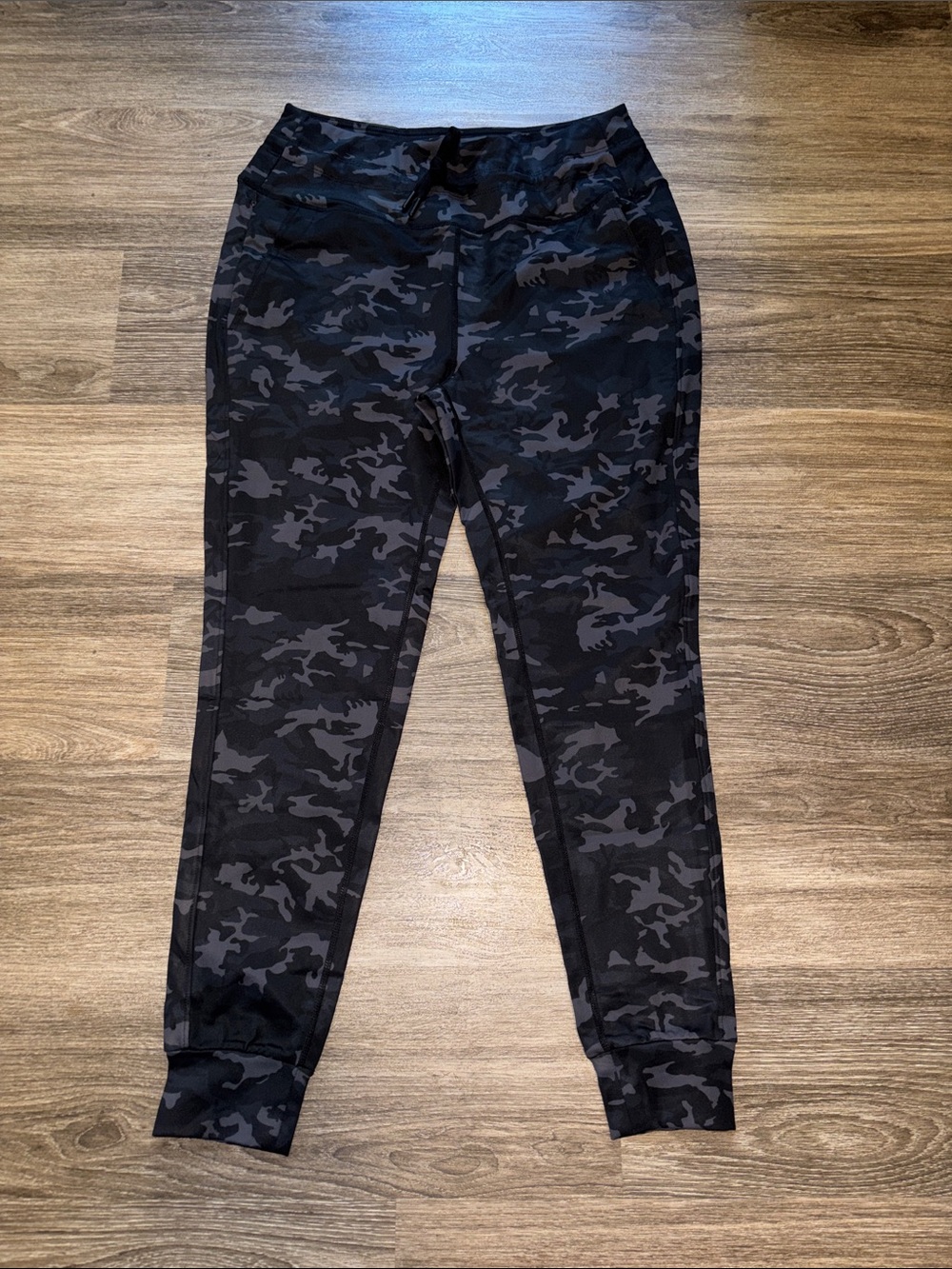 Women's Black & Gray Camo Jogger Pants - Unbranded